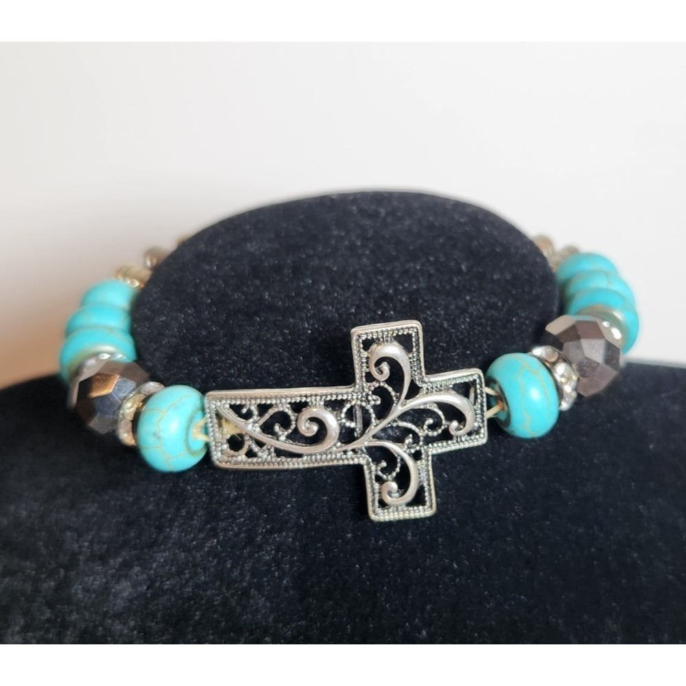 Stretch‎ Boho Faux Turquoise & Silver Bracelet w/ Celtic Cross